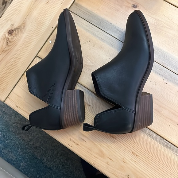 Lucky brand booties - Picture 3 of 5